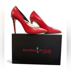 Daniela Funari Women’s Red Leather Pumps Size 39 NWT
